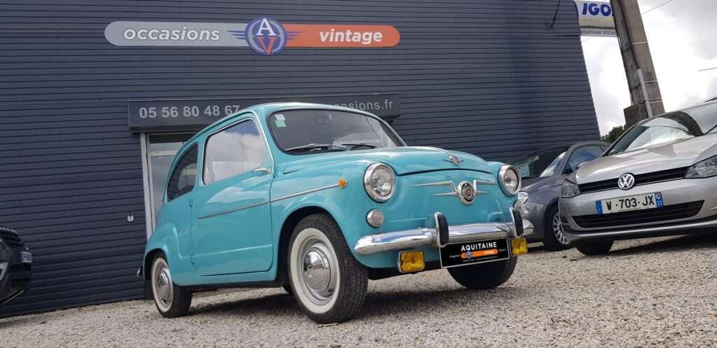 SEAT 600